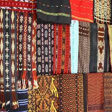 Cara Merawat Kain Tenun