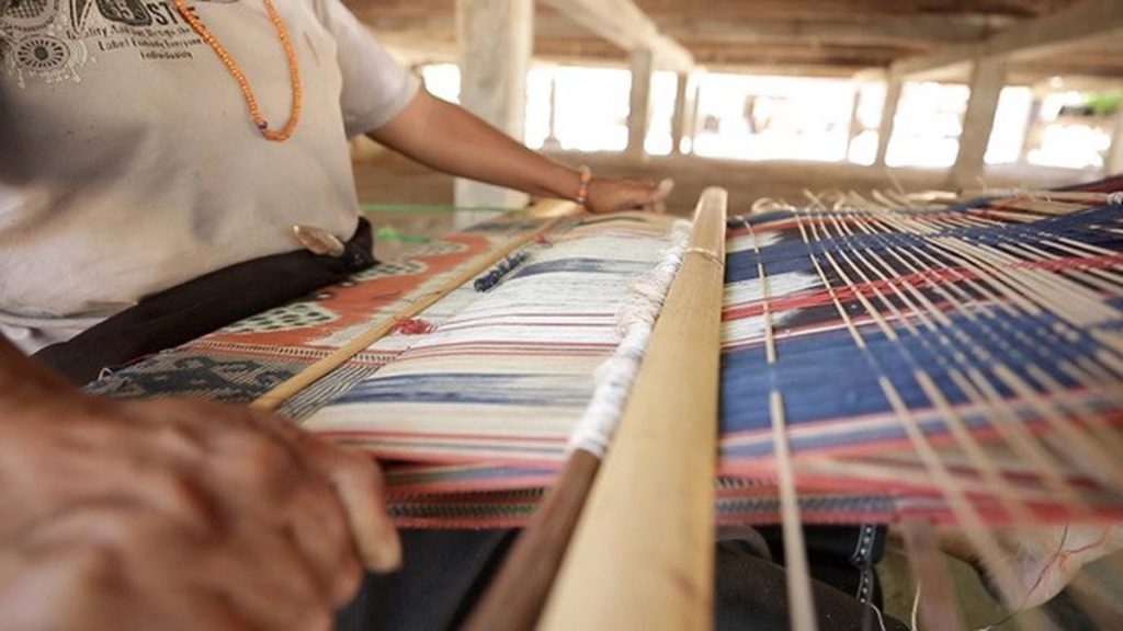 Proses Pembuatan Kain Tenun